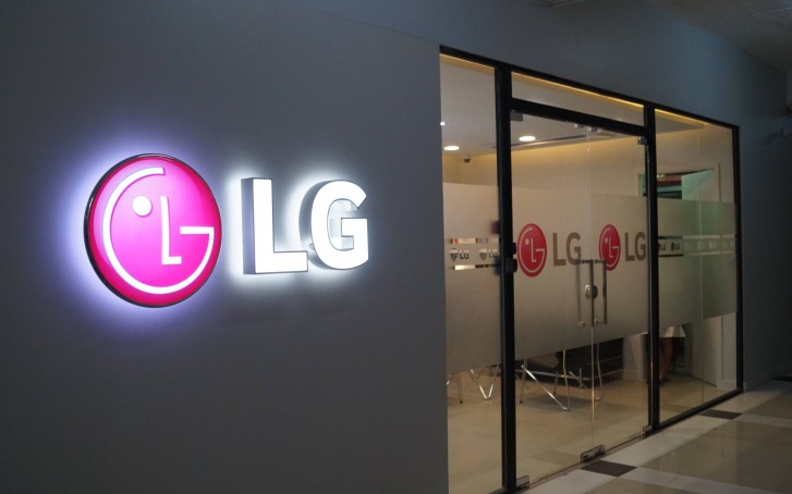 LG announces another decline in smartphone sales