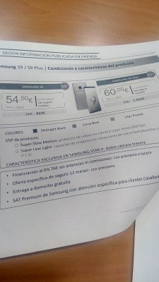Pamphlet with the prices of the Samsung Galaxy S9 and S9+