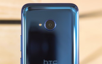 HTC smartphone chief resigns, no replacement in sight