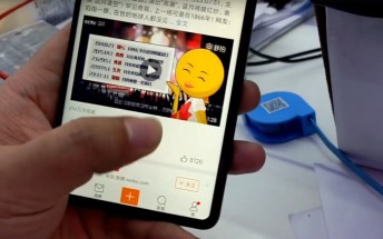 Alleged Xiaomi Mi Mix 2s handled on video - uses iPhone X-style gestures, of course