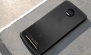 Motorola Moto Z2 Force on AT&T gets Oreo update