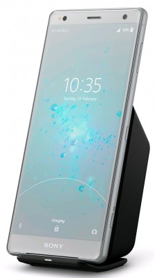 Sony Xperia XZ2 charging wirelesly