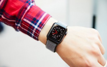 Apple Watch outsells all other smartwatches combined in 2017