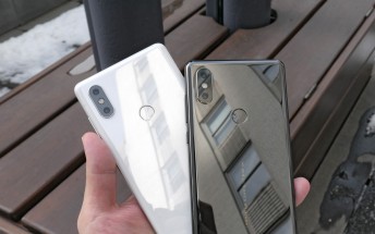 Check out these Xiaomi Mi Mix 2s camera samples and gestures demo