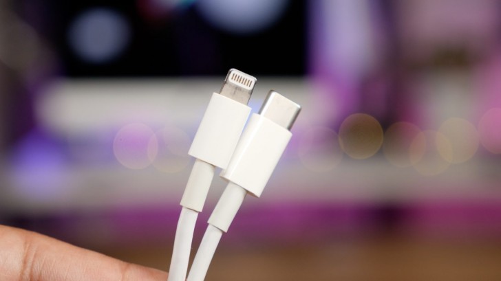 Cable USB type-C Lightning iPhone et iPad