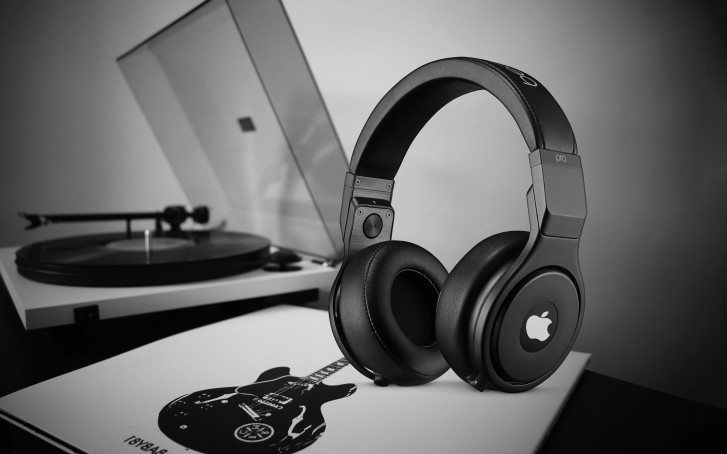 apple studio headphones