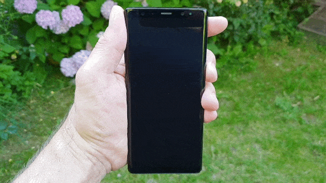 Video lock screen from Samsung Galaxy S9 now available on Galaxy S8 and  Note8  news