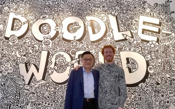 Samsung builds a video wall out of 132 Galaxy Note8s for Mr. Doodle's artwork
