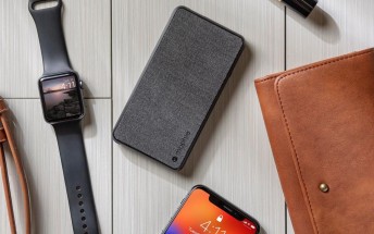 Mophie releases power banks with built-in Lightning cable