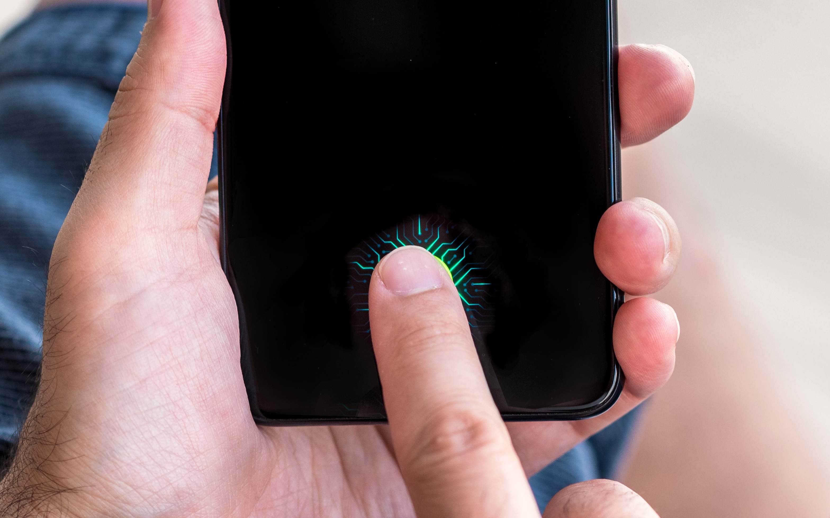 Отпечаток пальца на телефоне редми. Xiaomi Redmi 10c сканер отпечатка пальца. Сканер отпечатка пальца Xiaomi Redmi Note 7. Смартфоны с отпечатком пальца. Смартфон со сканером отпечатков пальцев в экране.