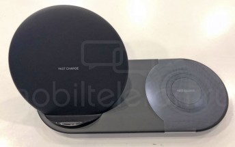 Samsung Wireless Charger Duo price and retail box leaks - already available in Russia
