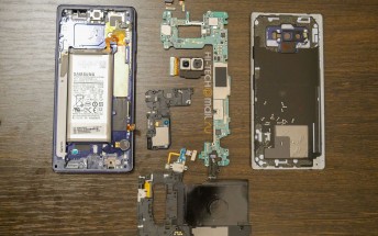 First Galaxy Note9 teardown showcases the big battery and chunky cooling
