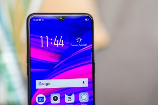 Oppo F9 Pro's water drop notch