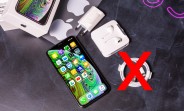 Some iPhone XS and XS Max units refuse to charge until you wake them up