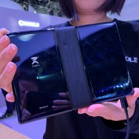 FlexPai is the world's first flexible phone/tablet and the first with Snapdragon 8150