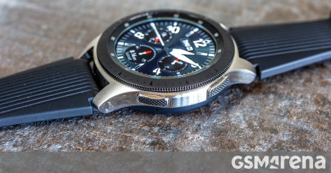 Samsung Galaxy Watch gets a new update that improves charging and music