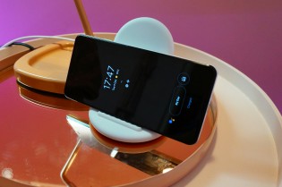 The new Google Pixel Stand has a built-in fan - MSPoweruser