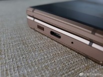 More angles of the Samsung W2019