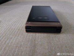 Even more shots of the Samsung W2019