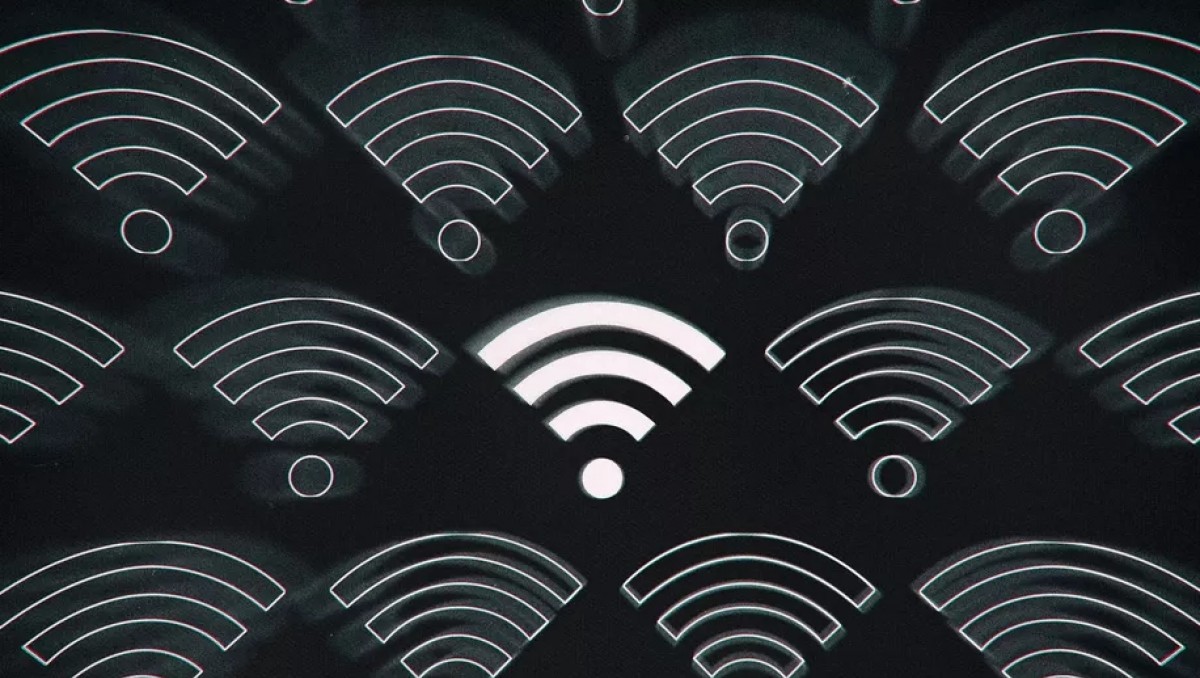 Android 12 will let you share WiFi passwords with nearby devices