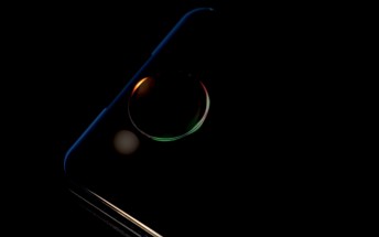 Mystery phone features triple camera and dual screen, may be vivo NEX S2