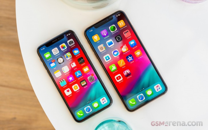 iphone 13 vs xr gsmarena