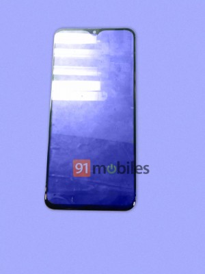 (Allegedly) Samsung Galaxy M20's screen glass with a teardrop notch