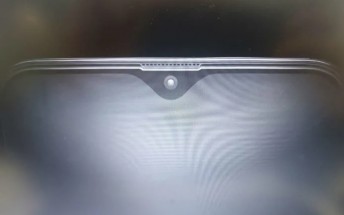 Samsung Galaxy M20 live image leaks showing a close-up of the Infinity-V notch