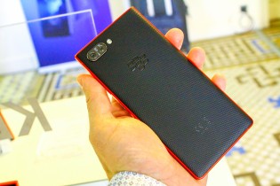 BlackBerry Key2 Red Edition