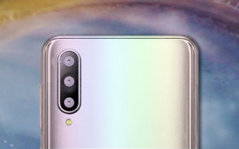 Samsung Galaxy A50 in Prism White photographed in the wild
