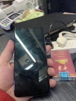 Xiaomi Mi 9 hands-on photos