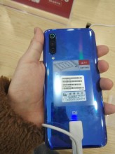 Xiaomi Mi 9 live photos