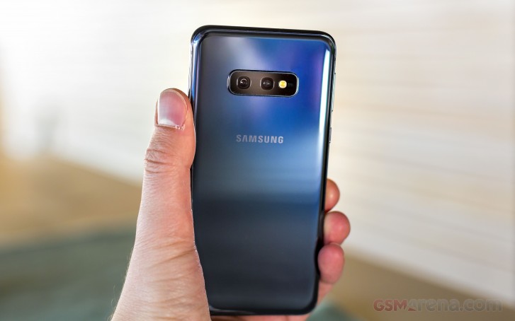 samsung galaxy s10e gsmarena