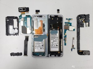 The internals of the Samsung Galaxy Fold