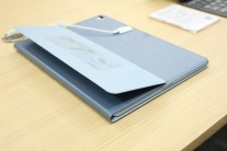 Hands-on photos from Notebook Italia