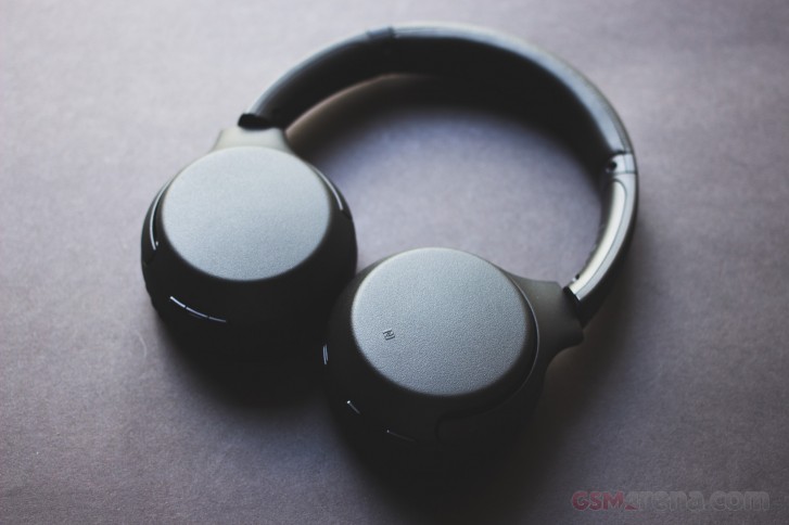 Sony WH-XB700 Extra Bass Wireless Headphones review - GSMArena.com news