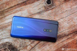 Realme X in Punk Blue & Steam White