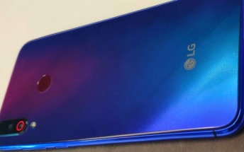 Live image of LG's upcoming W series smartphone surfaces
