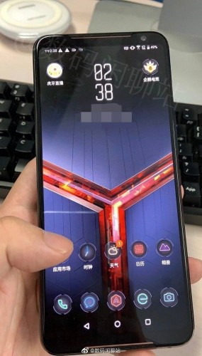 Asus ROG Phone 2 live images surface