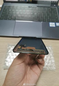 Leaked spy photos of Mate 30 Pro's alleged display