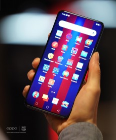 Oppo Reno 10x zoom FC Barcelona Edition UI