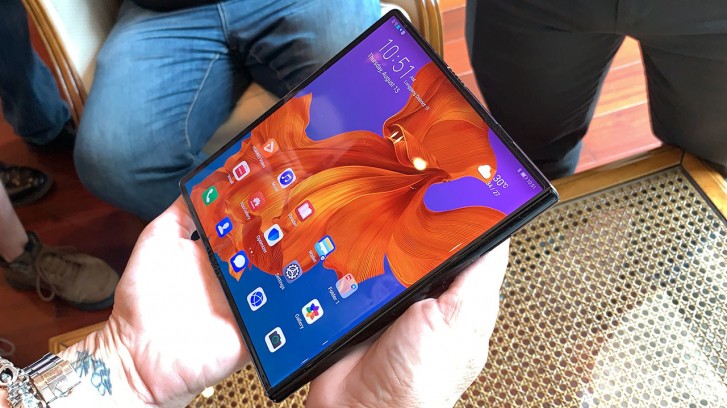 Huawei's Mate X foldable will launch with yet-unannounced Kirin 990 SoC, the P30 Pro's cameras