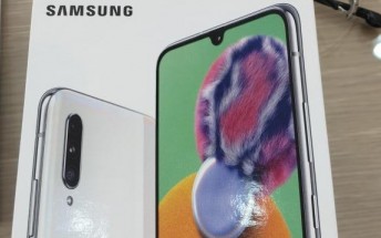 Samsung Galaxy A90 5G retail box leaks confirming key specs