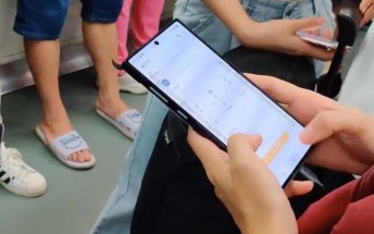 Samsung Galaxy Note10+ prototype spotted out in the wild