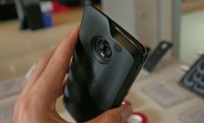 5G Moto Mod updated with support for Z2 Force and reverse charging