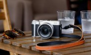 Fujifilm X-A7 is a $700 entry-level mirrorless camera for beginners