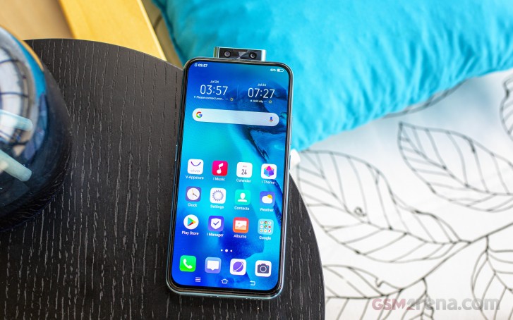 vivo V17 Pro in for review