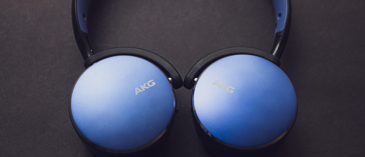 AKG Y500 Wireless Bluetooth Headphones Black TESTED WORKING