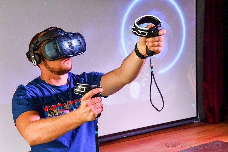 vive cosmos wireless review