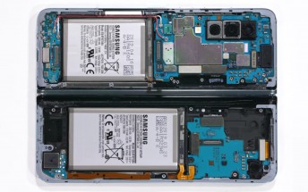 Samsung Galaxy Fold torn down on video